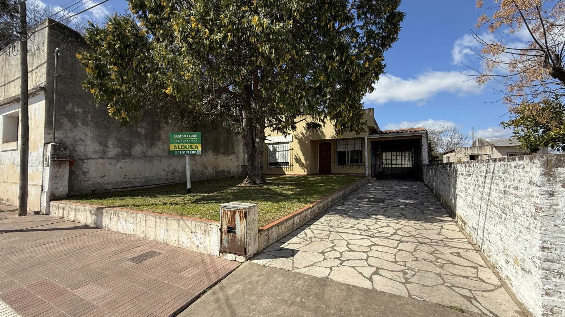 Casa en Alquiler Excelente ubicación