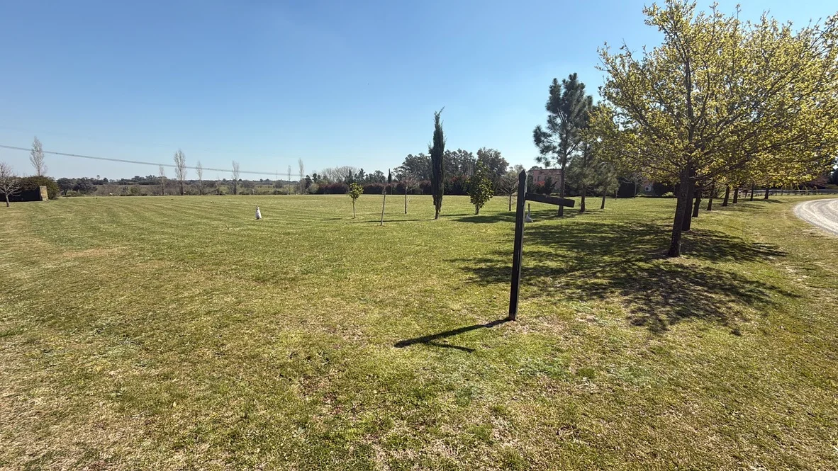 LOTE EN "CHACRAS DE LA CRUZ"